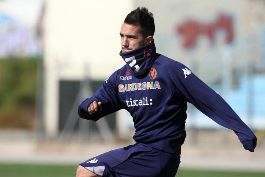 Gol d&#39;addio o di arrivederci? Marco Sau in Cagliari-Udinese vorr comunque salutare i suoi tifosi. Lapresse